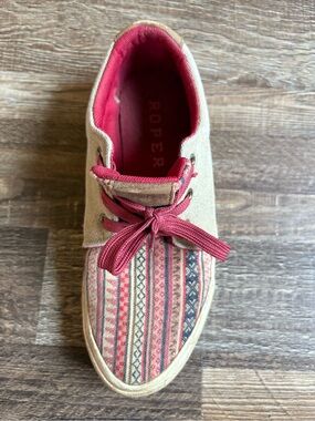 Roper Women’s Patterned Canvas Sneaker in Pink and Tan